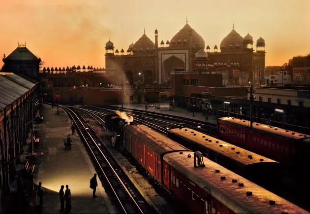 Steve McCurry: The Journey Is Just as Important - Photogpedia