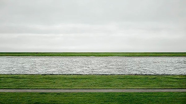 Rhein II, Gursky