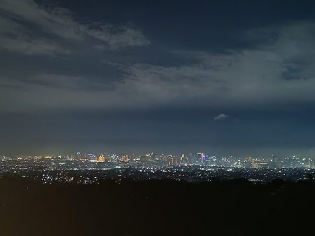 Phone photography of city night sky